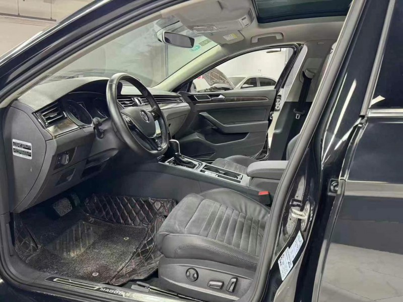 成都17年大众迈腾7