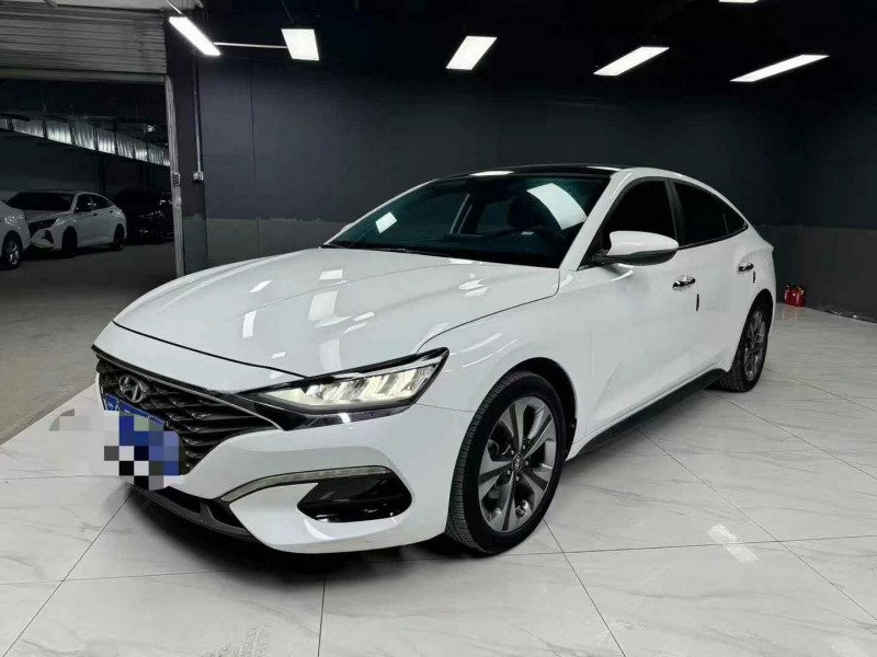 成都20年现代菲斯塔2