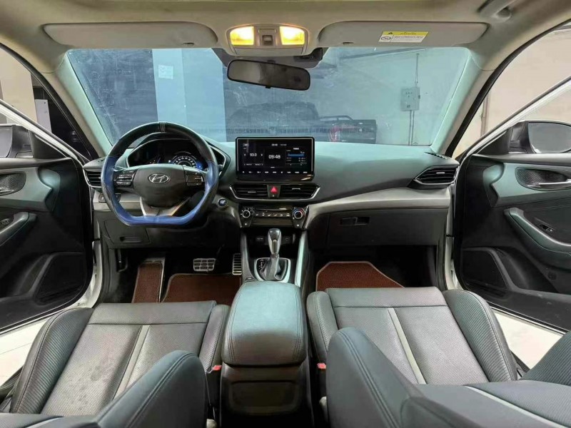 成都20年现代菲斯塔6