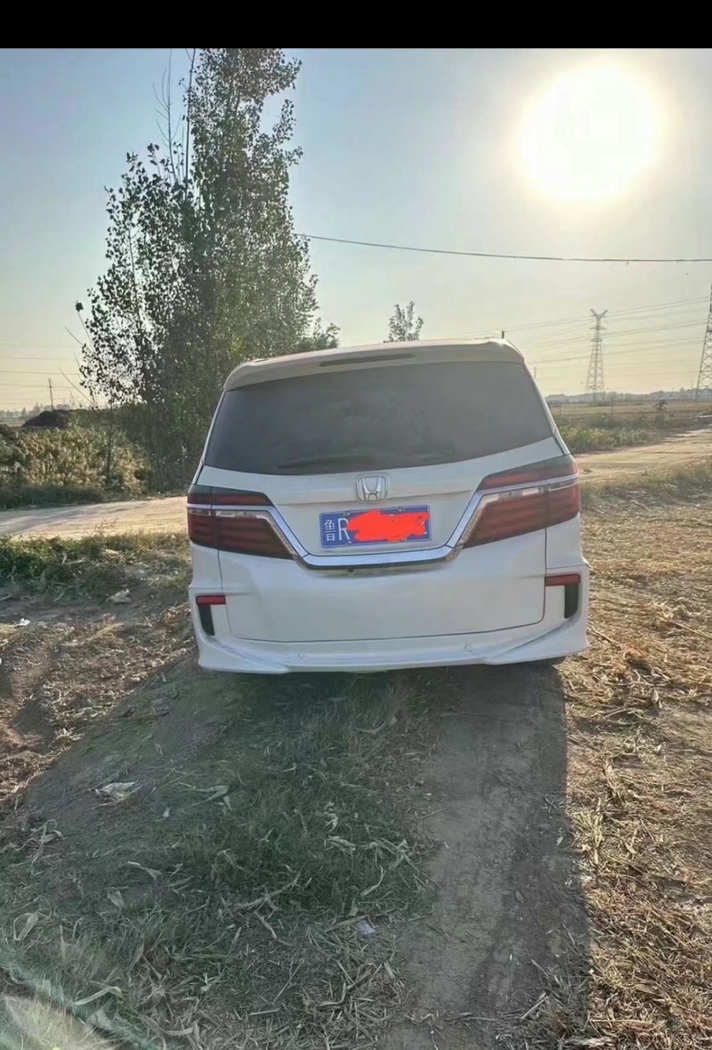 菏泽19年本田艾力绅7