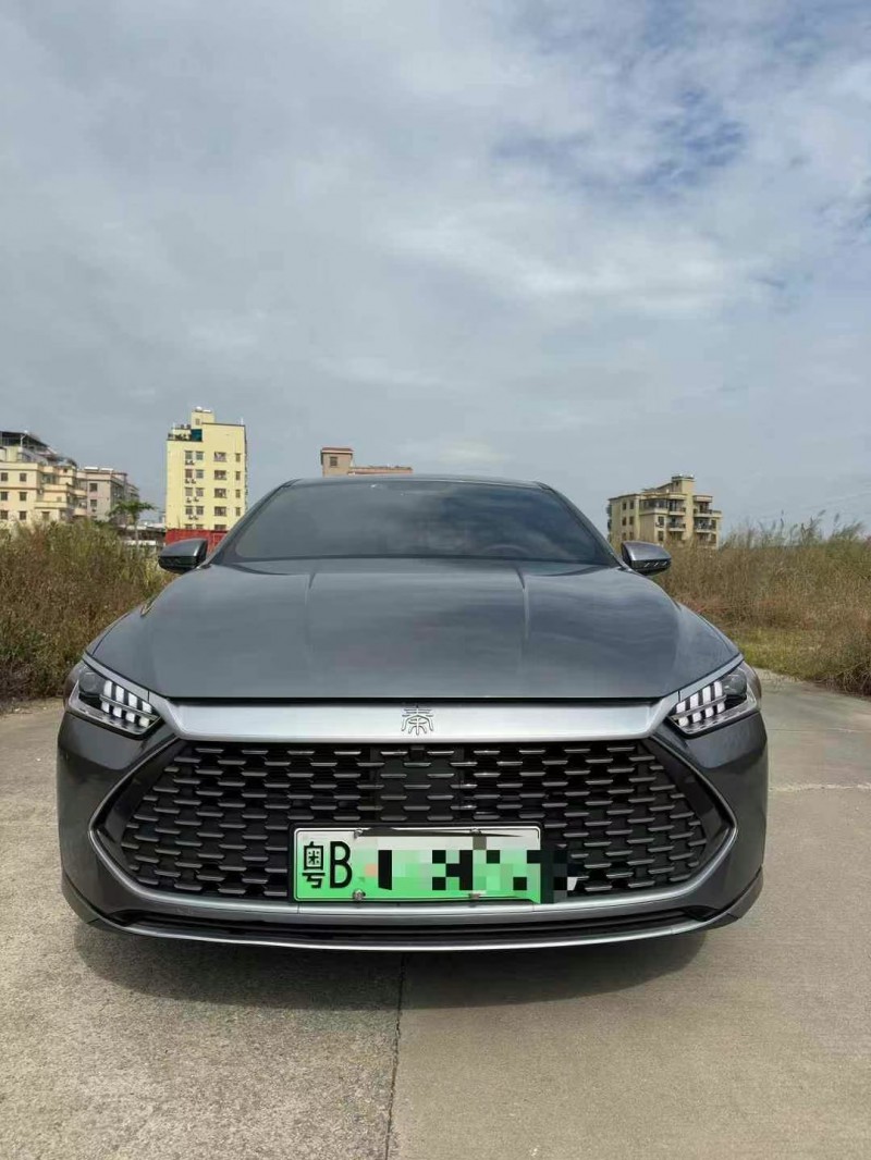 广州22年比亚迪秦1