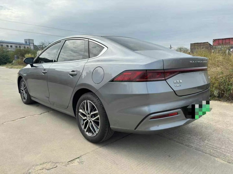 广州22年比亚迪秦7