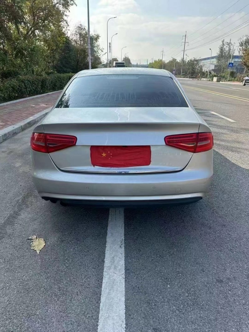 济宁15年奥迪A4L7