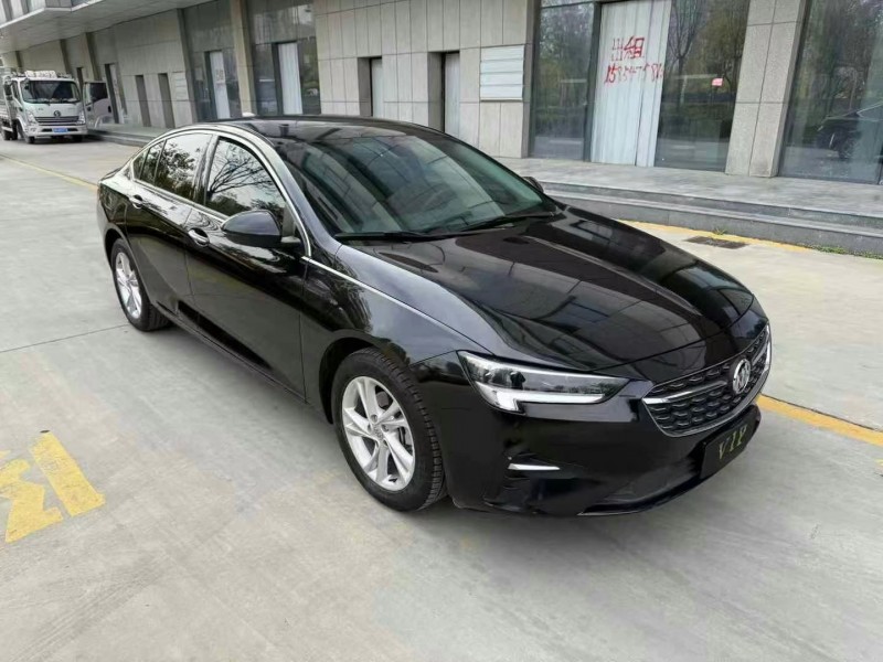 济宁23年别克君威3