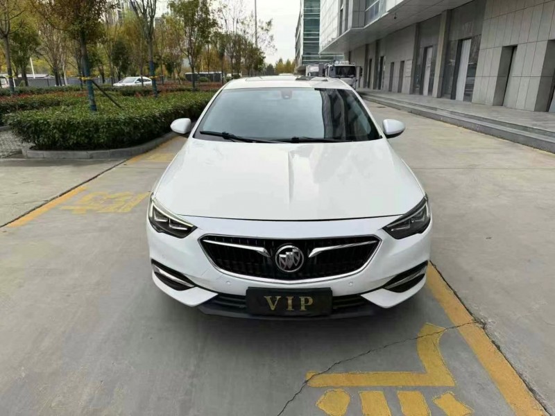 济宁19年别克君威1