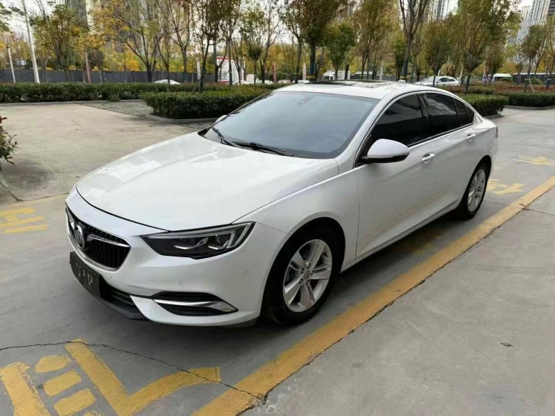 济宁19年别克君威2