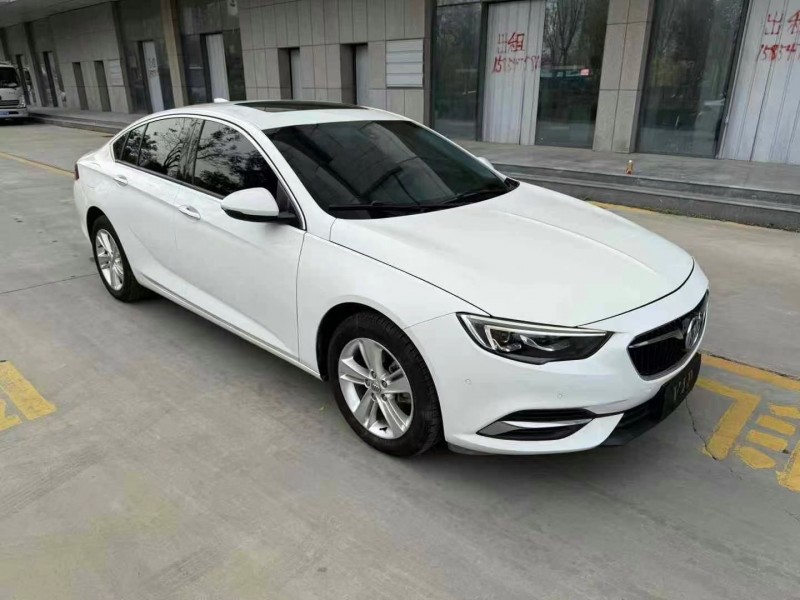 济宁19年别克君威3