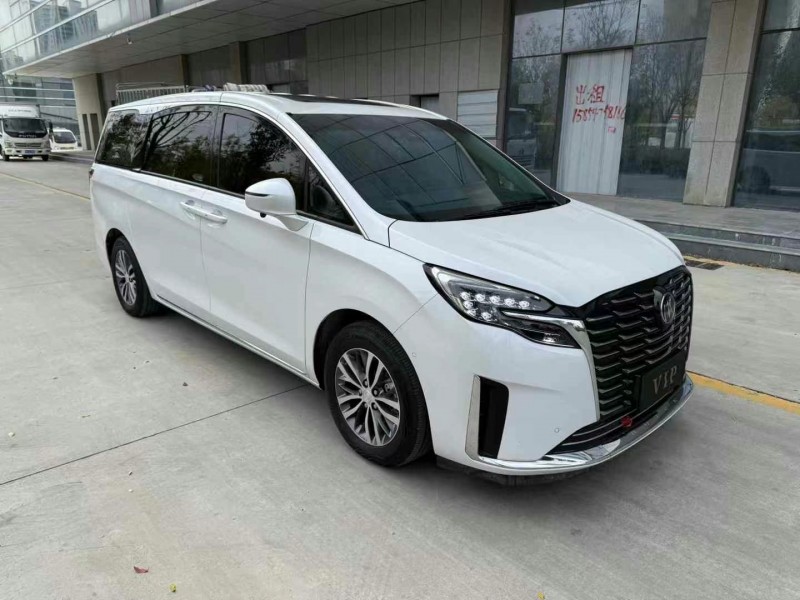 济宁23年别克GL83