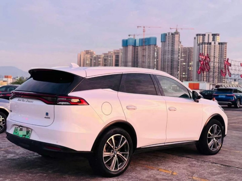 东莞19年比亚迪唐7