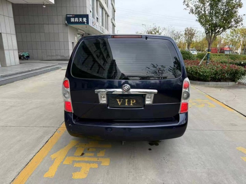 济宁15年别克GL89