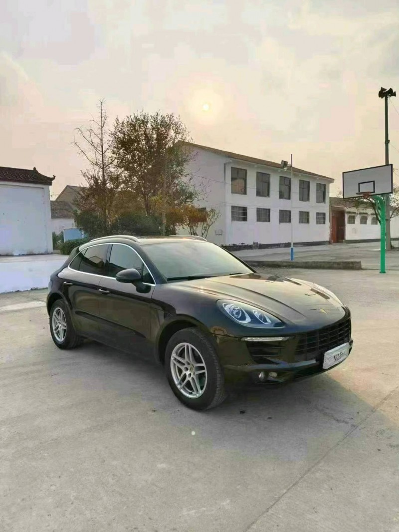 徐州17年保时捷Macan3