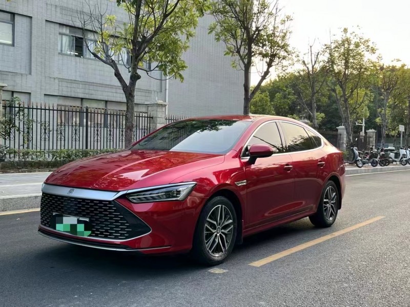 深圳21年比亚迪秦3