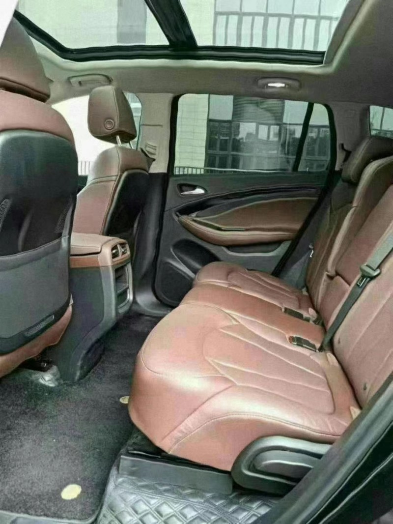 佛山21年别克昂科威7