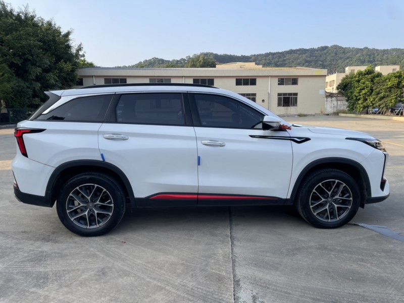 中山23年長安汽車CS752