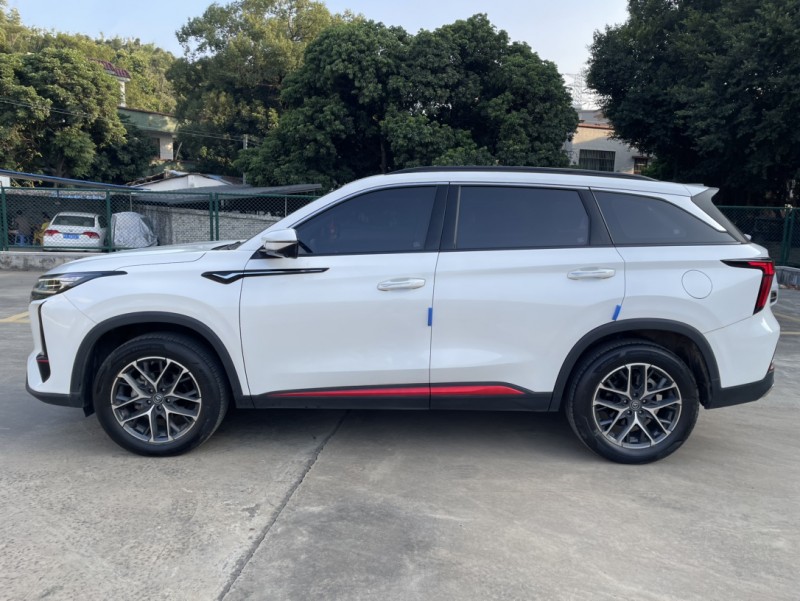 中山23年長安汽車CS753