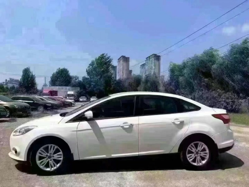 菏泽14年福特福克斯7