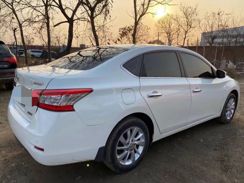 保定14年日产轩逸6