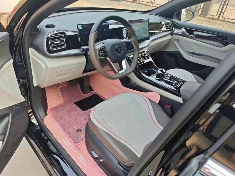 保定24年比亚迪秦8