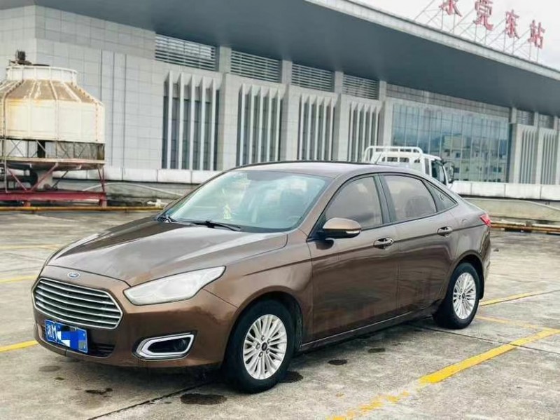 东莞17年福特福睿斯3