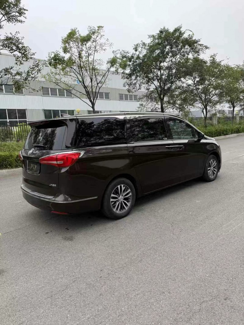 徐州19年别克GL84