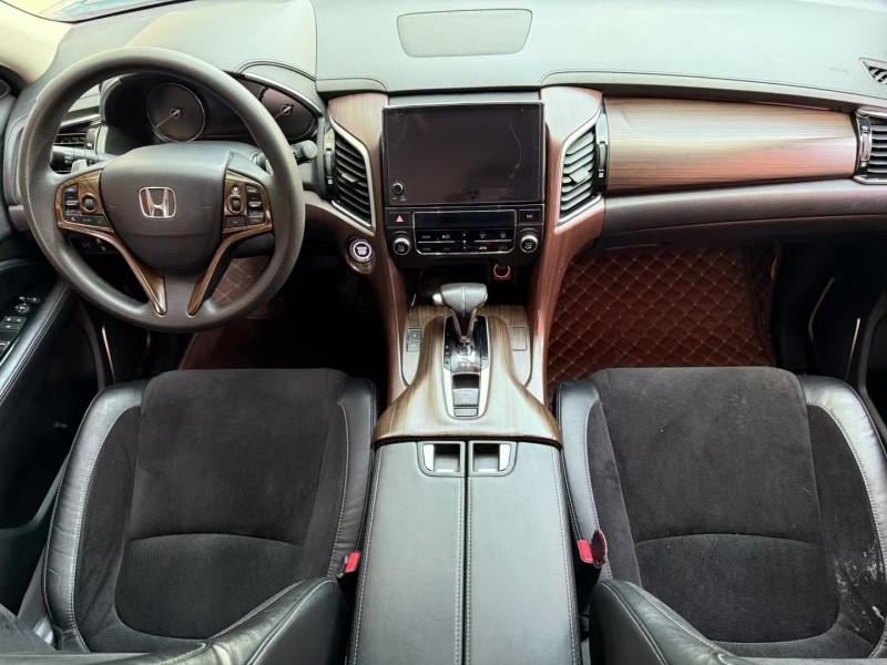 济宁18年本田冠道4