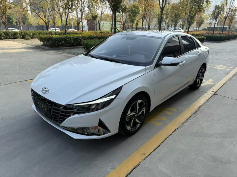 济宁23年现代伊兰特3