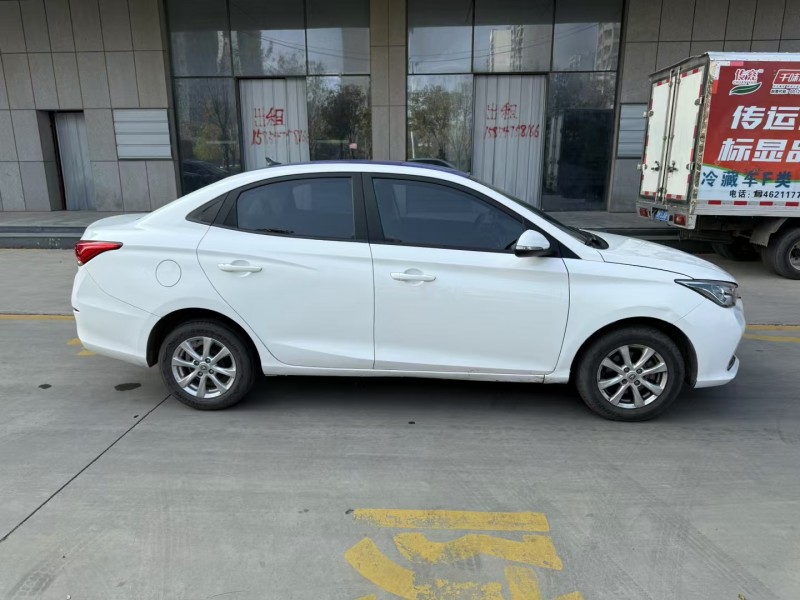 济宁20年长安汽车悦翔8