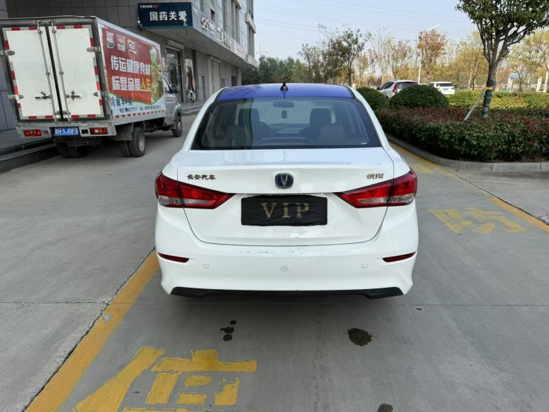 济宁20年长安汽车悦翔9