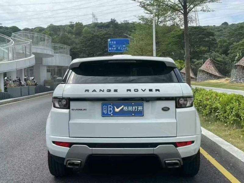 广州14年路虎极光9