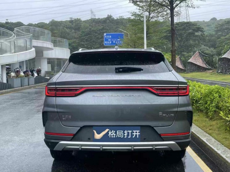 广州23年比亚迪宋9