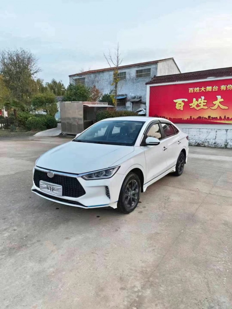 徐州20年比亚迪E32