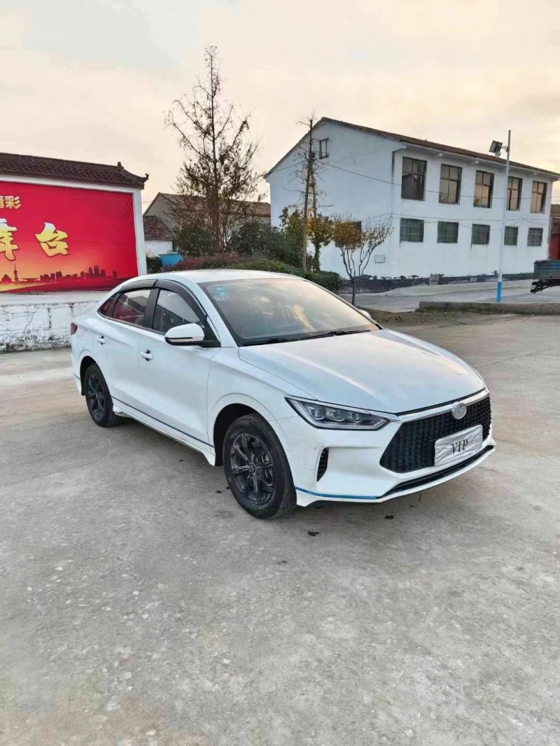 徐州20年比亚迪E33