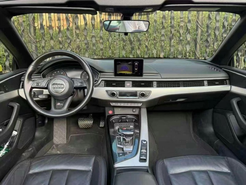 深圳19年奥迪A55