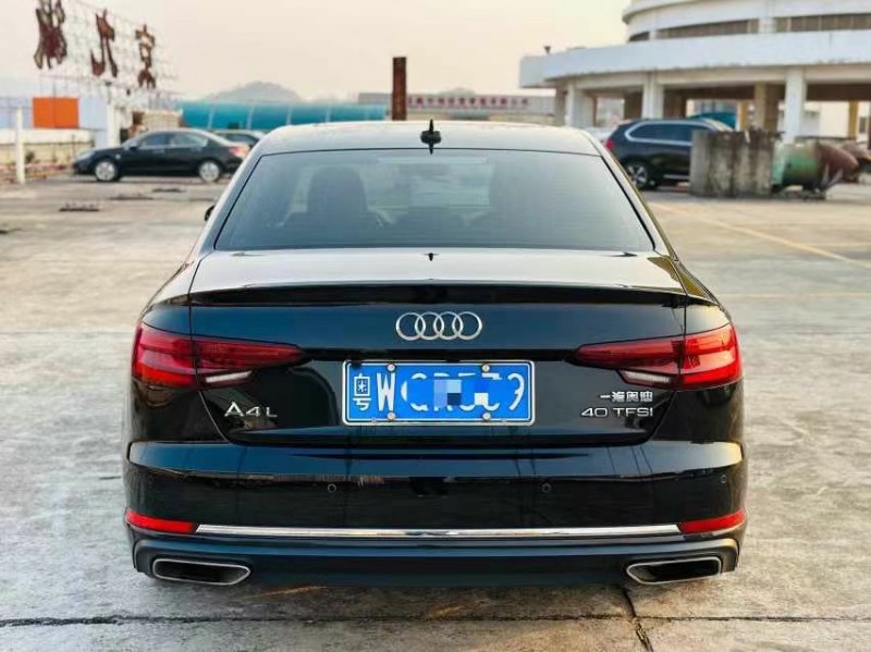东莞19年奥迪A4L3
