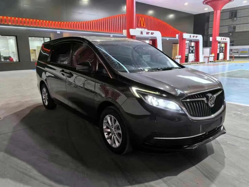 济宁17年别克GL82