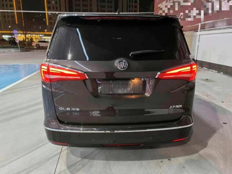 济宁17年别克GL87