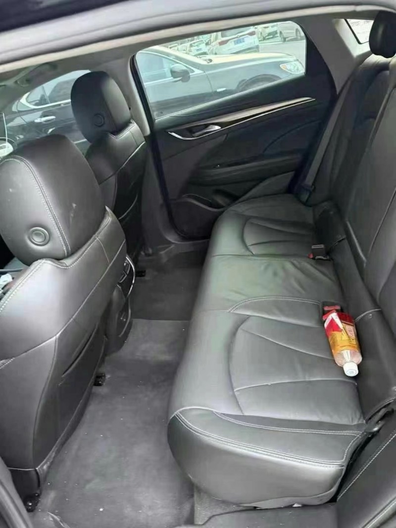 枣庄22年别克君越4