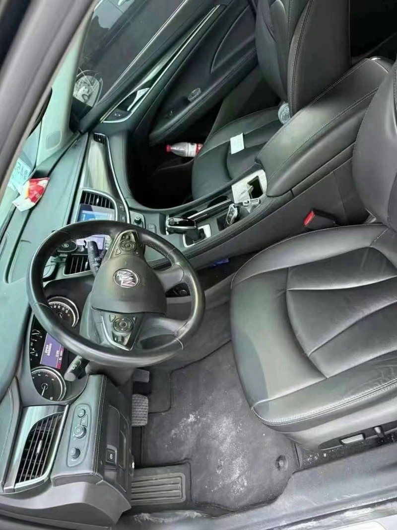 枣庄22年别克君越5