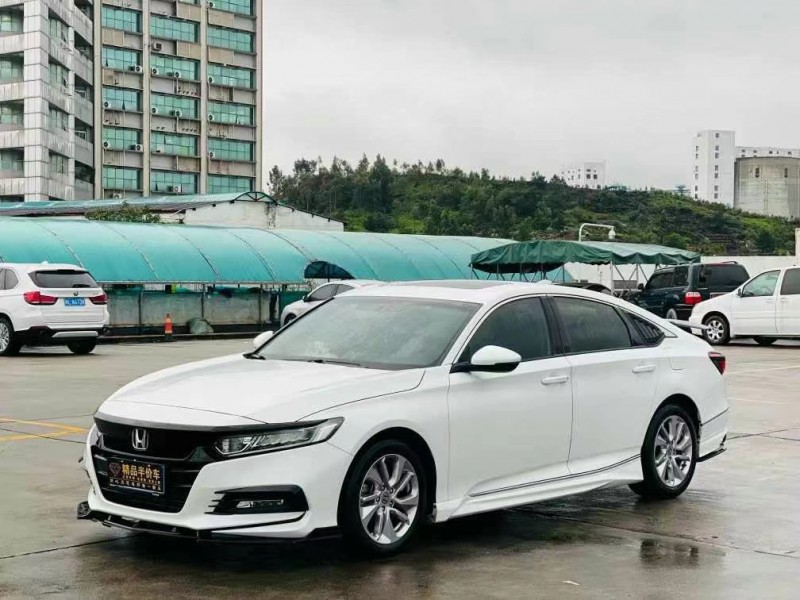 东莞21年本田雅阁2