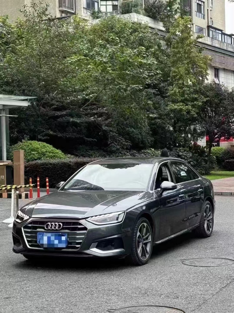 成都21年奧迪A4L2