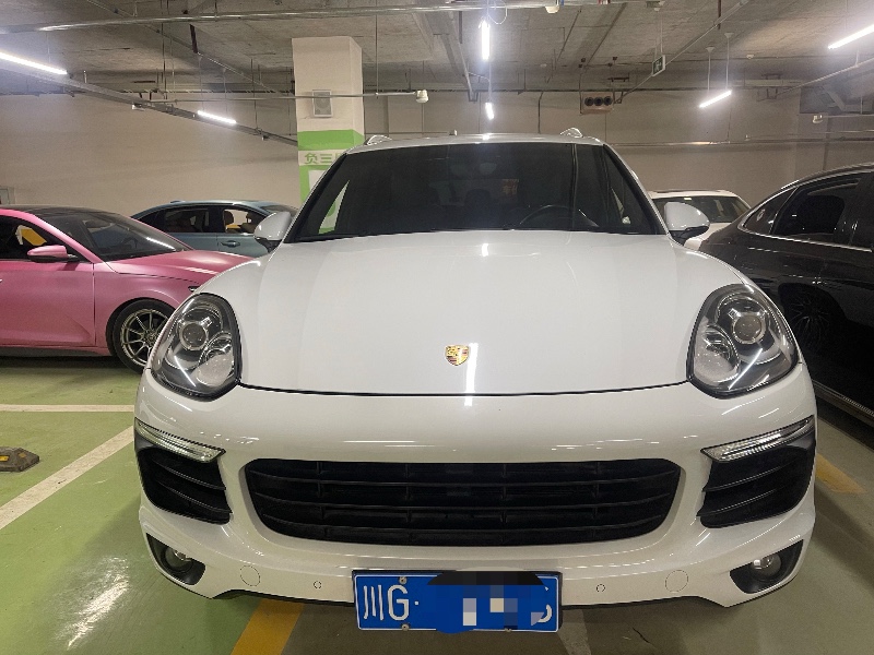 成都16年保時捷卡宴1