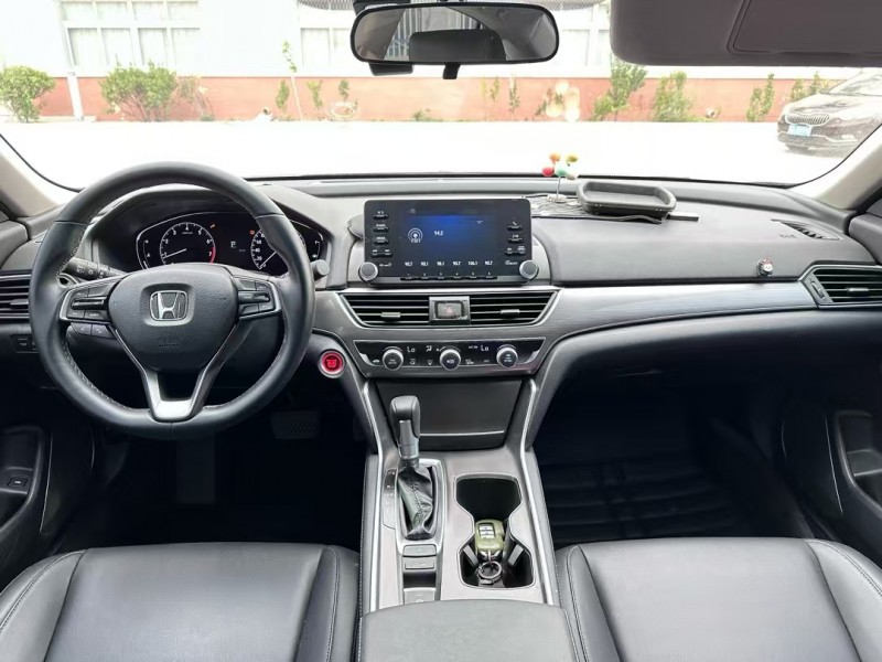 徐州21年本田雅阁6