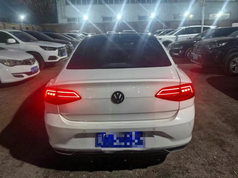 保定19年大众凌渡9