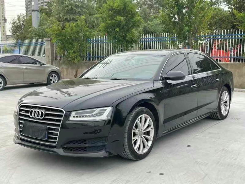 徐州17年奥迪A8L3