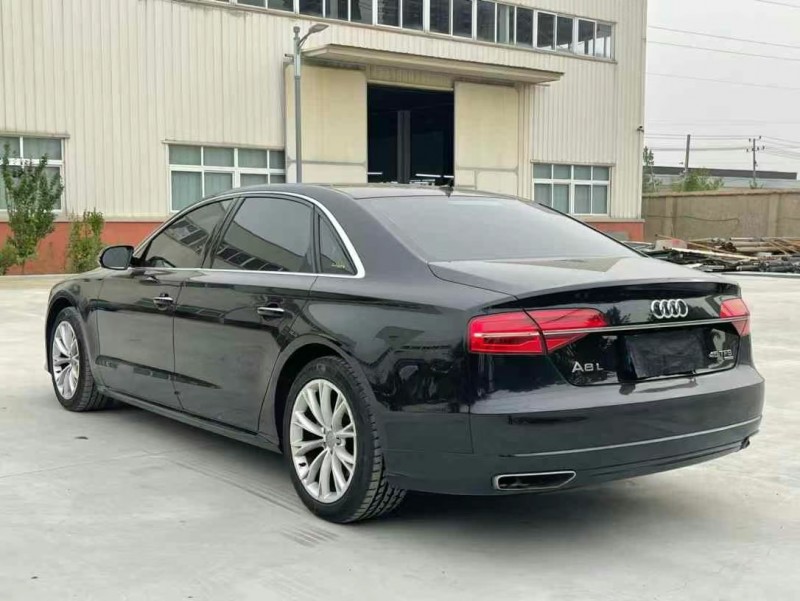 徐州17年奥迪A8L4