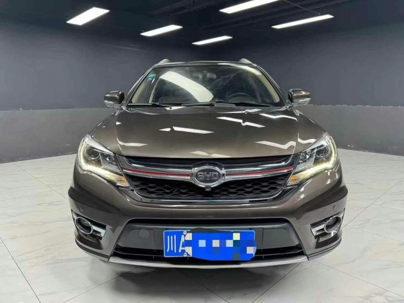 成都18年比亚迪S71