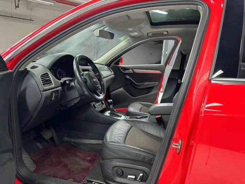 成都16年奥迪Q34