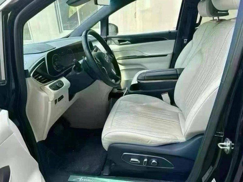 青岛21年别克GL84