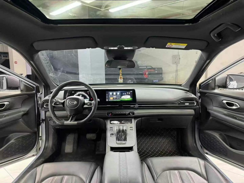 成都24年传祺影豹8