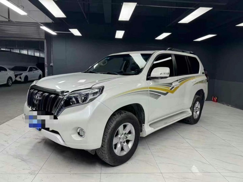 成都17年丰田普拉多2